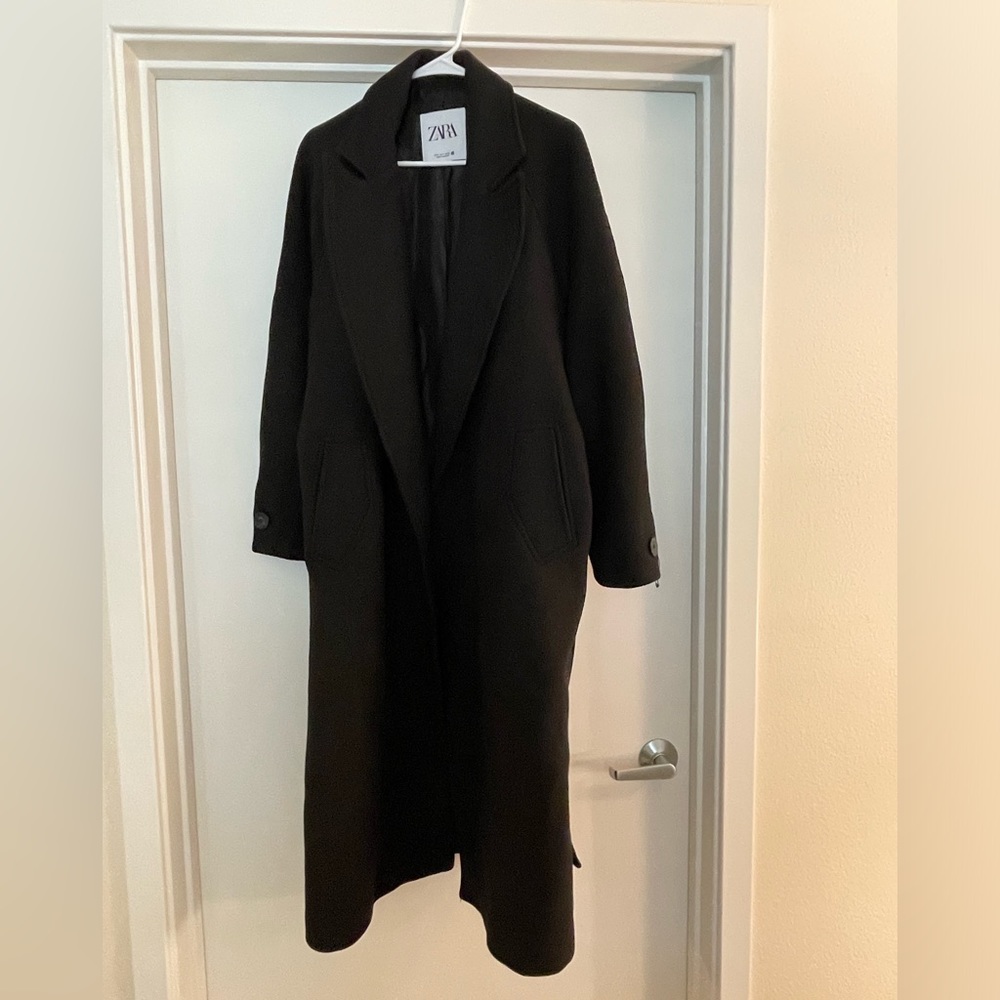 Wool trenchcoat